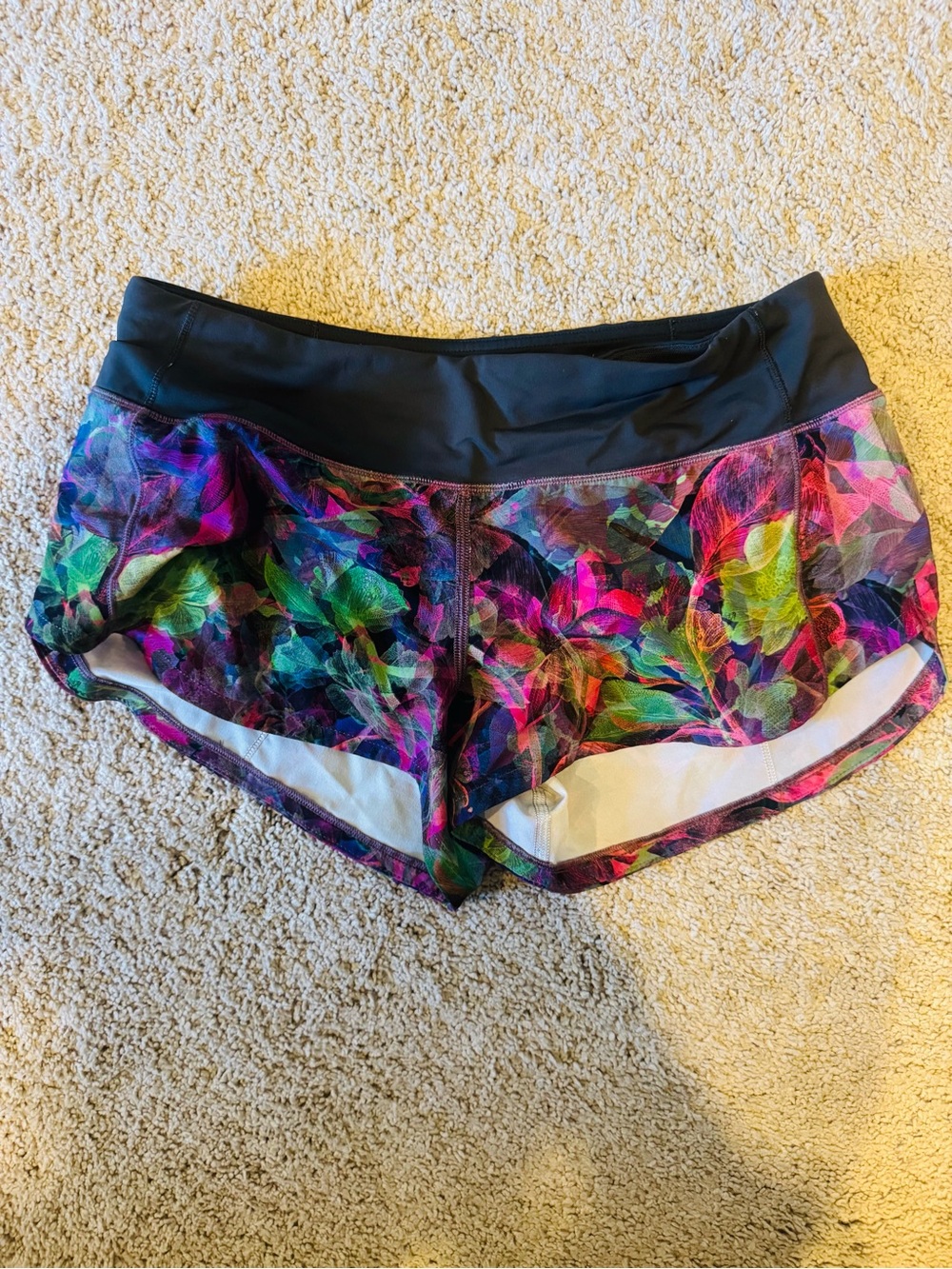 Lululemon hottie hot shorts